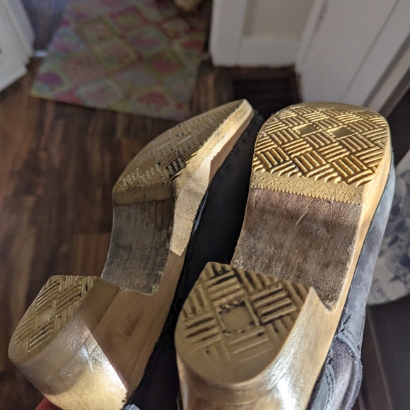 No. 6 pull on shearling clog boots, dark gray (fits size 7-8) - Picture 8 of 8